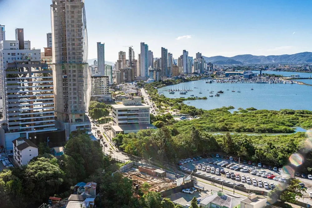 Cobertura, 3 quartos, 340 m² - Foto 4