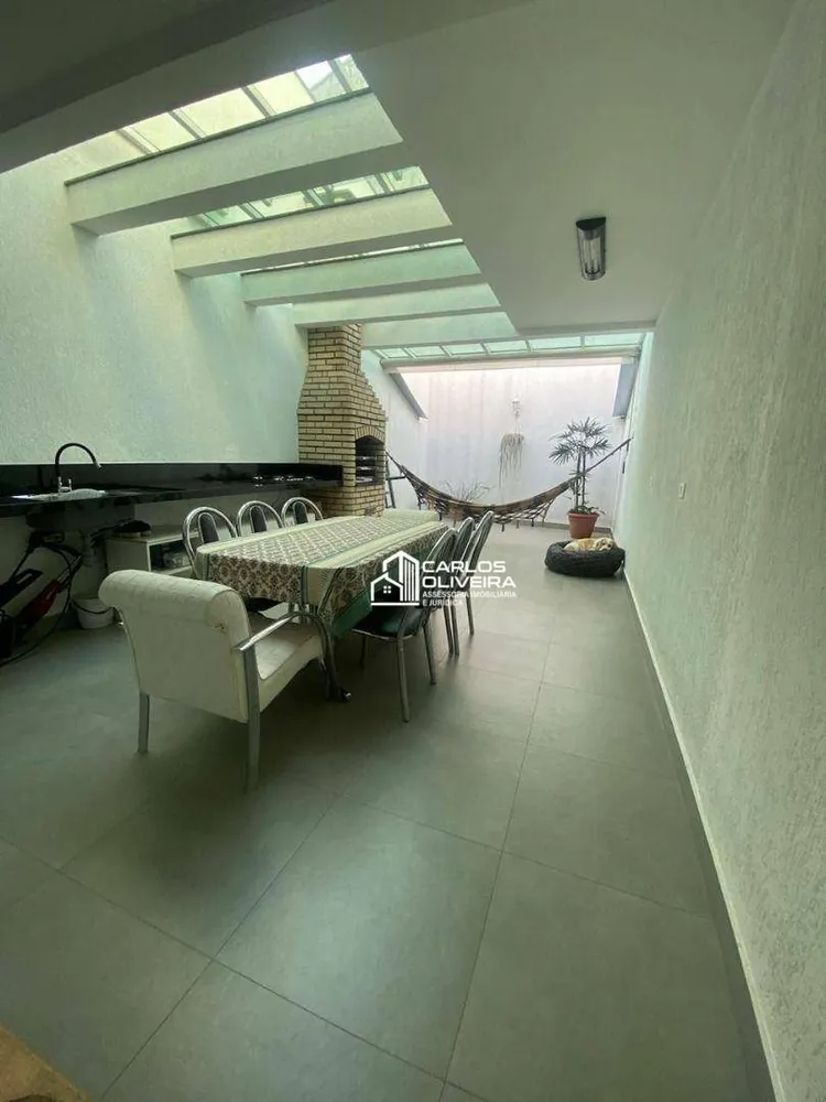 Sobrado, 3 quartos, 194 m² - Foto 4