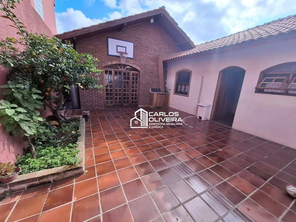 Casa, 3 quartos, 200 m² - Foto 2