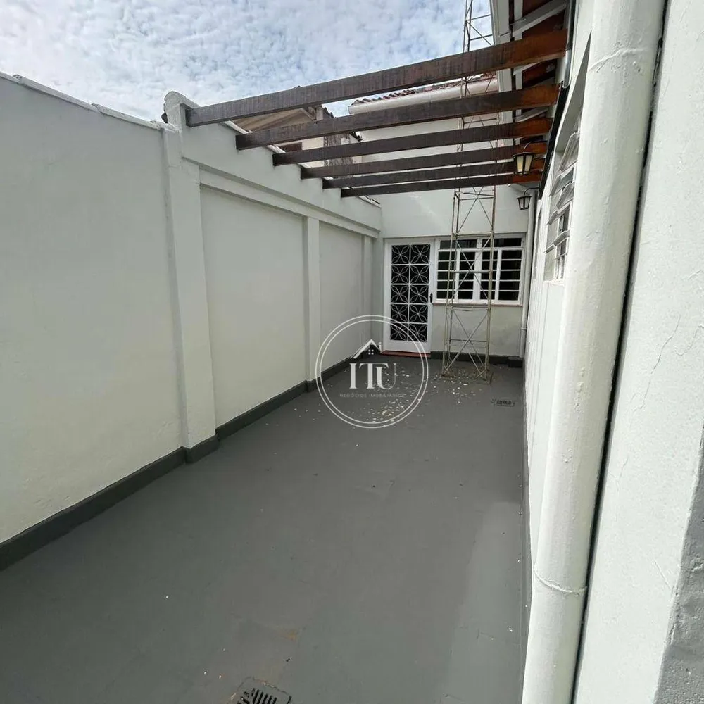 Casa, 4 quartos, 219 m² - Foto 3