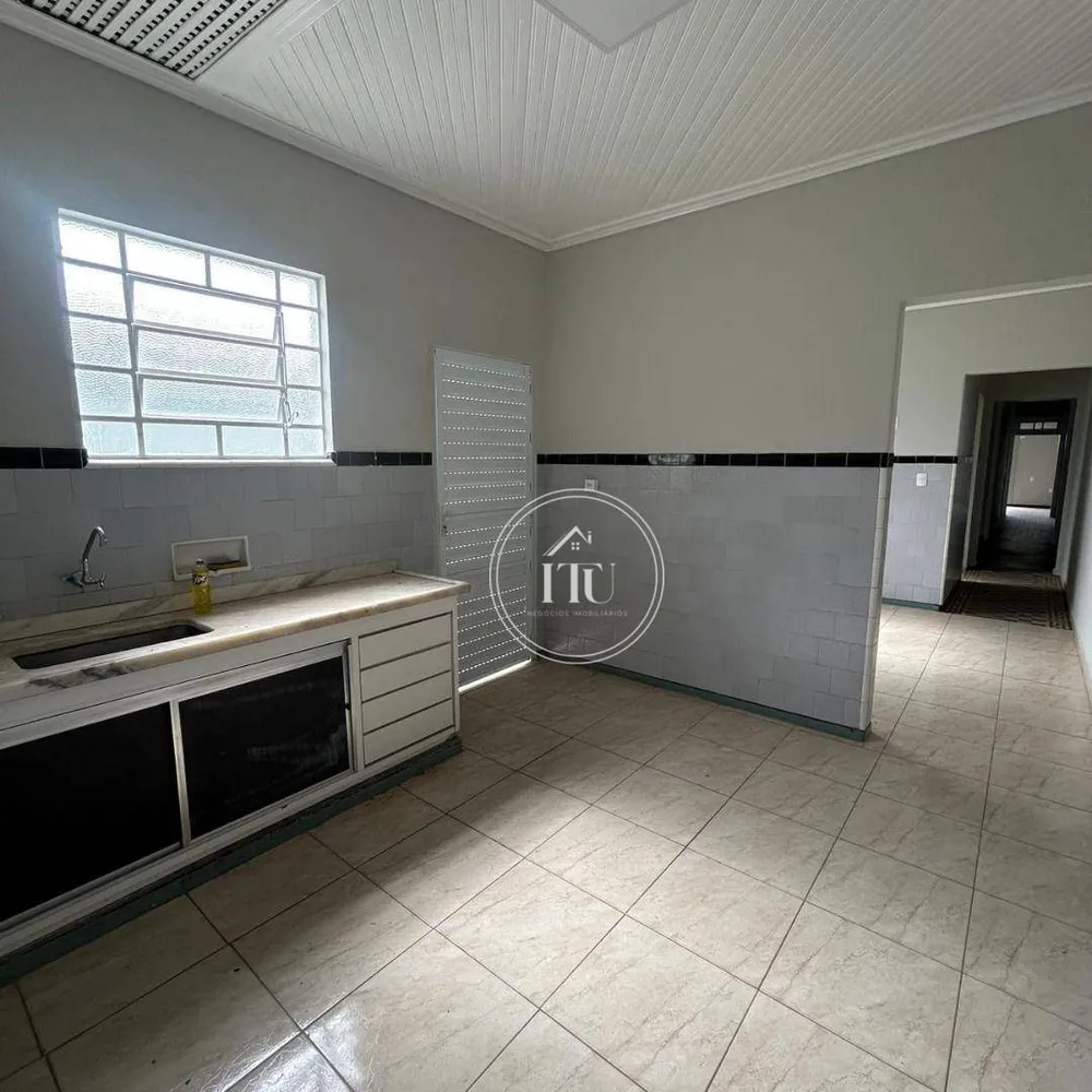 Casa, 4 quartos, 219 m² - Foto 2