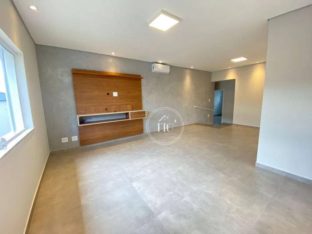 Casa, 3 quartos, 236 m² - Foto 2
