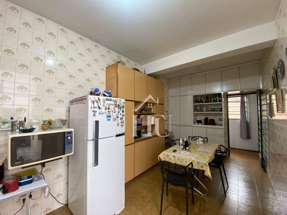 Casa, 3 quartos, 211 m² - Foto 2
