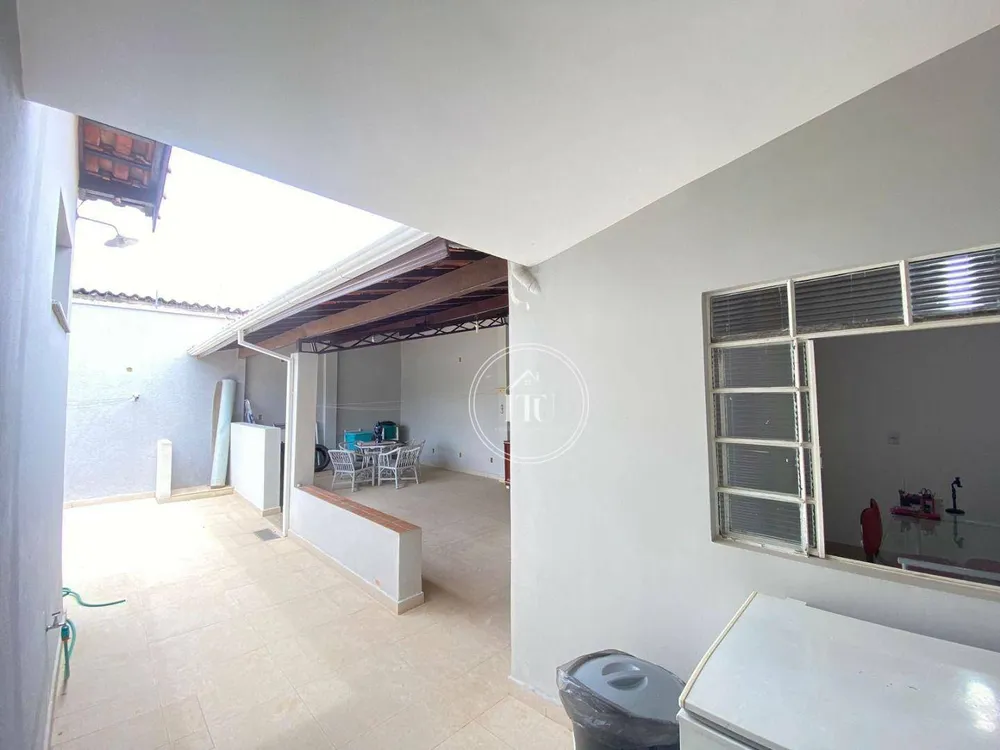 Casa, 4 quartos, 200 m² - Foto 15