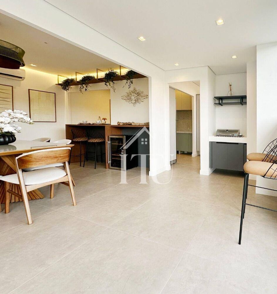 Apartamento à venda com 2 quartos, 95m² - Foto 3