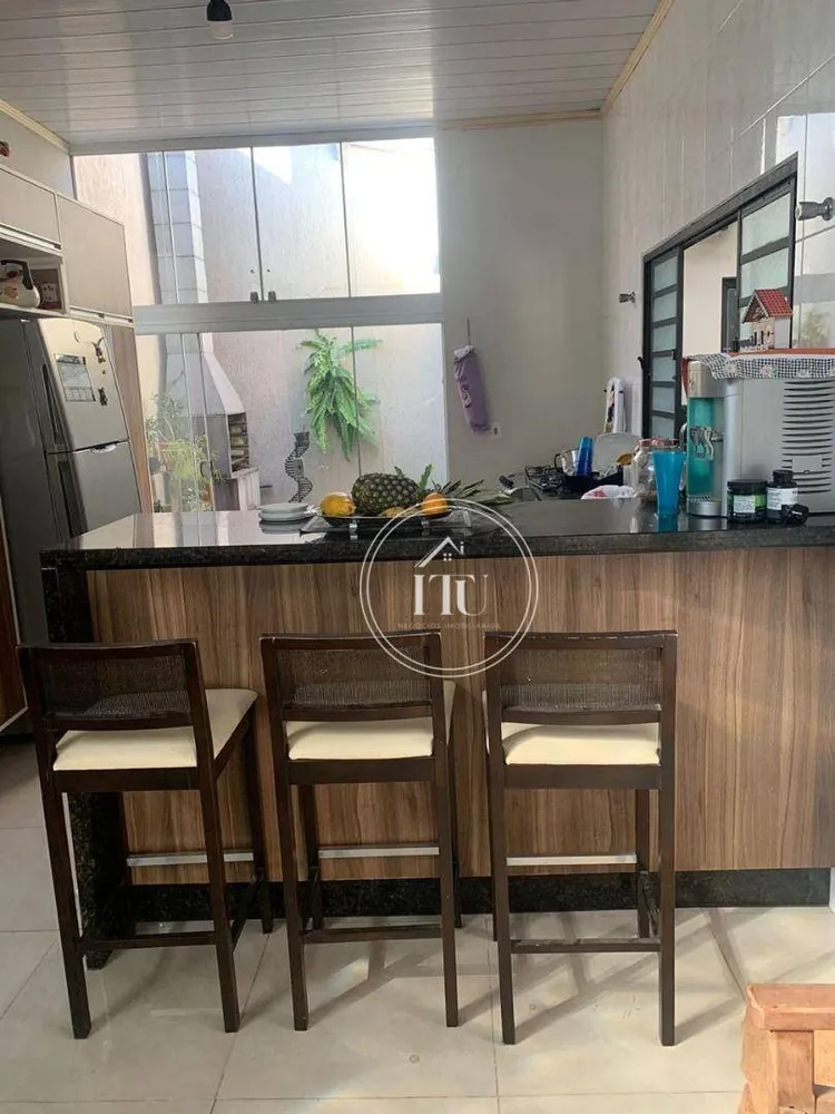 Casa, 3 quartos, 230 m² - Foto 4