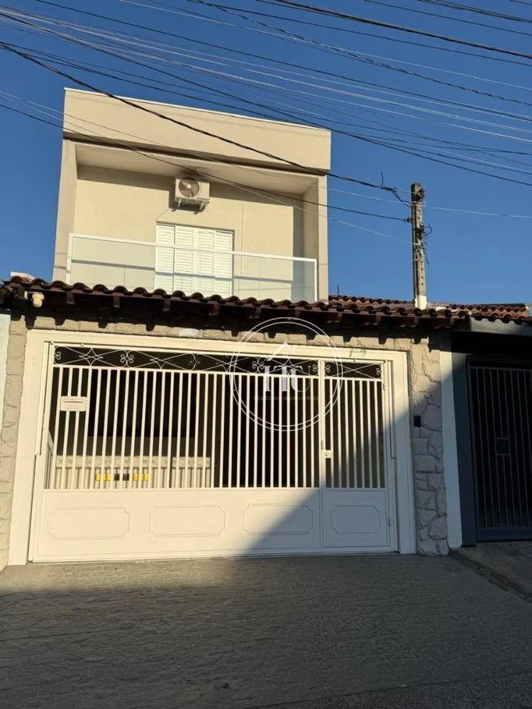Casa, 3 quartos, 151 m² - Foto 1