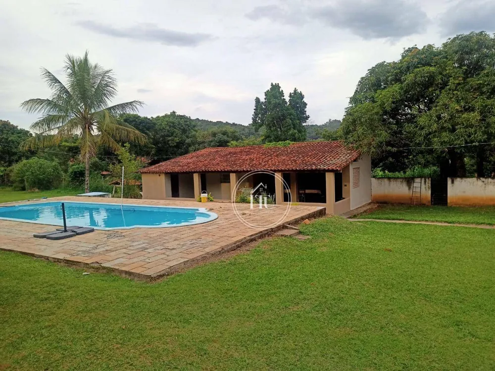 Chácara, 2 quartos, 2200 m² - Foto 1