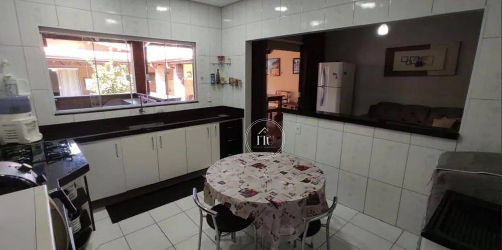 Casa, 2 quartos, 232 m² - Foto 14