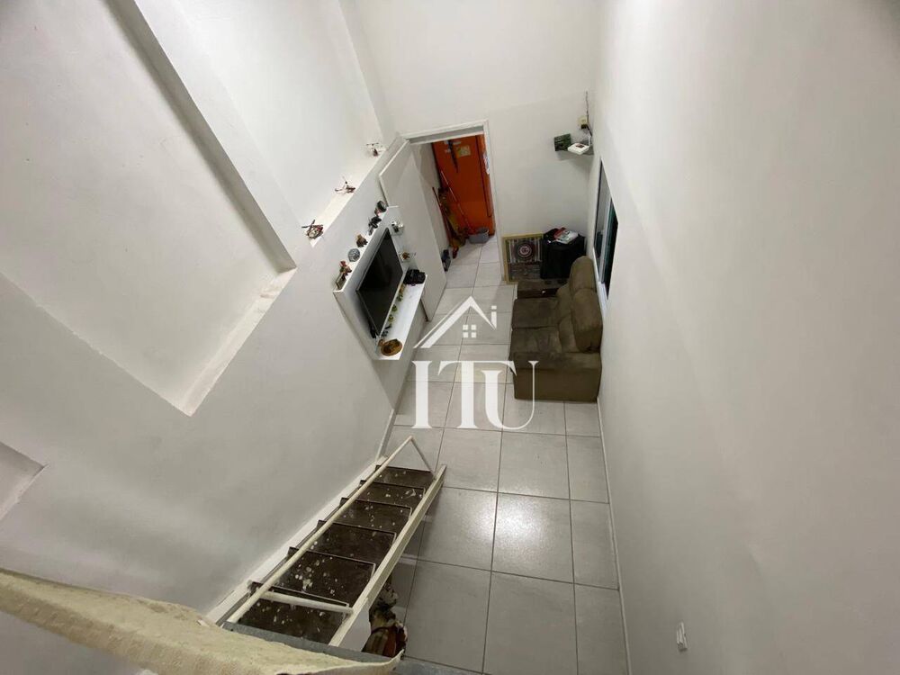 Casa à venda com 2 quartos, 119m² - Foto 3