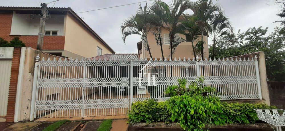 Casa, 5 quartos, 190 m² - Foto 2