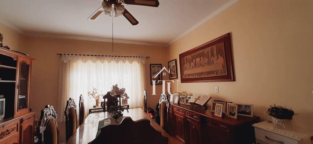Casa, 5 quartos, 190 m² - Foto 1