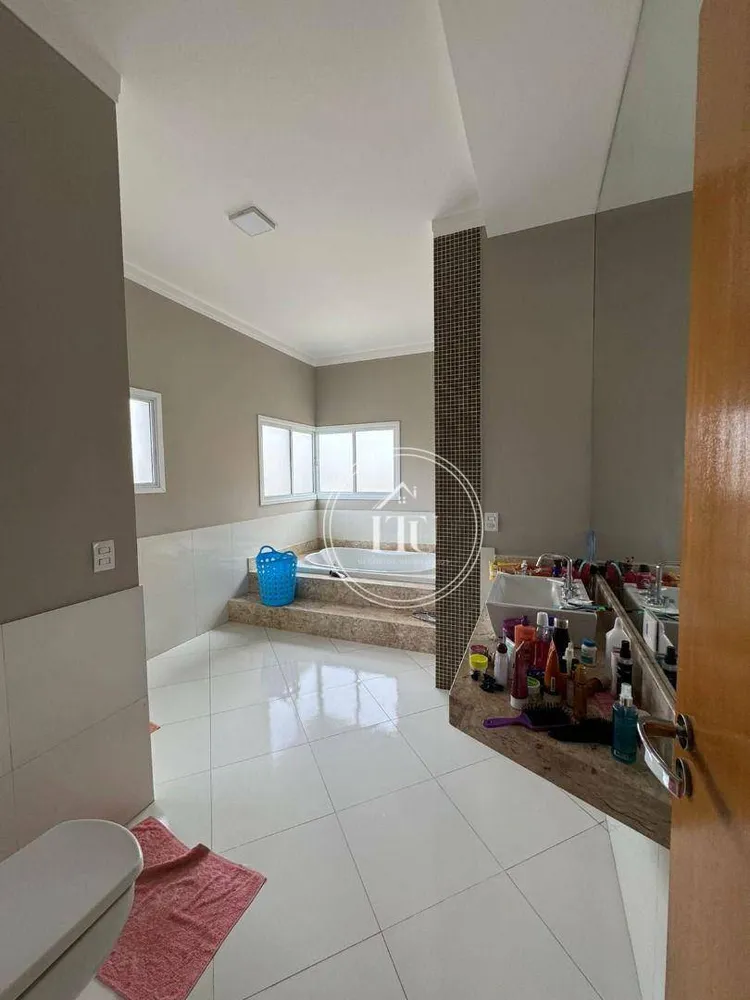 Casa, 3 quartos, 245 m² - Foto 12