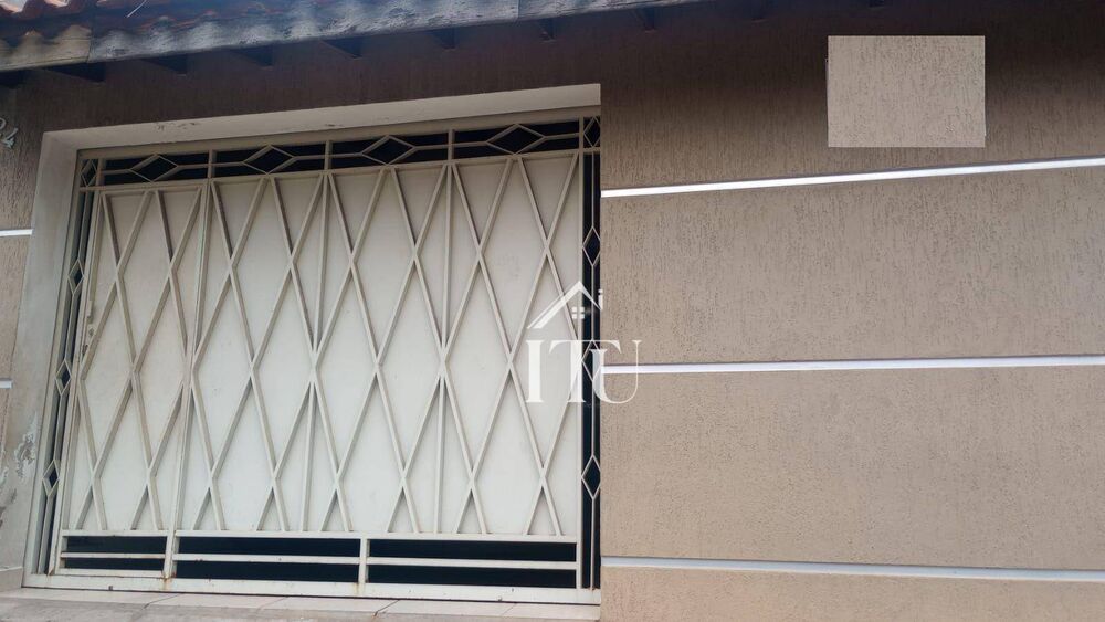 Casa à venda com 3 quartos, 100m² - Foto 1