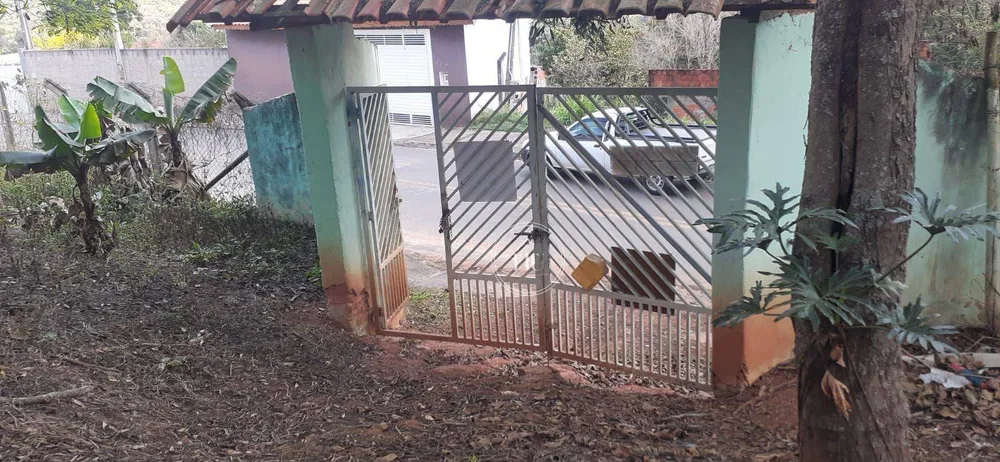 Chácara, 2 quartos, 1032 m² - Foto 2