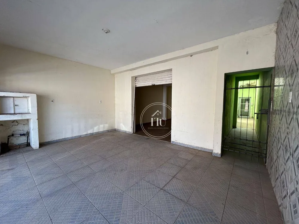 Casa, 3 quartos, 230 m² - Foto 2