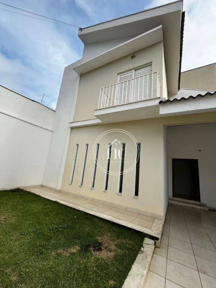 Casa, 4 quartos, 302 m² - Foto 1