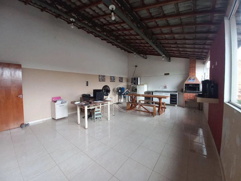Casa, 2 quartos, 203 m² - Foto 1