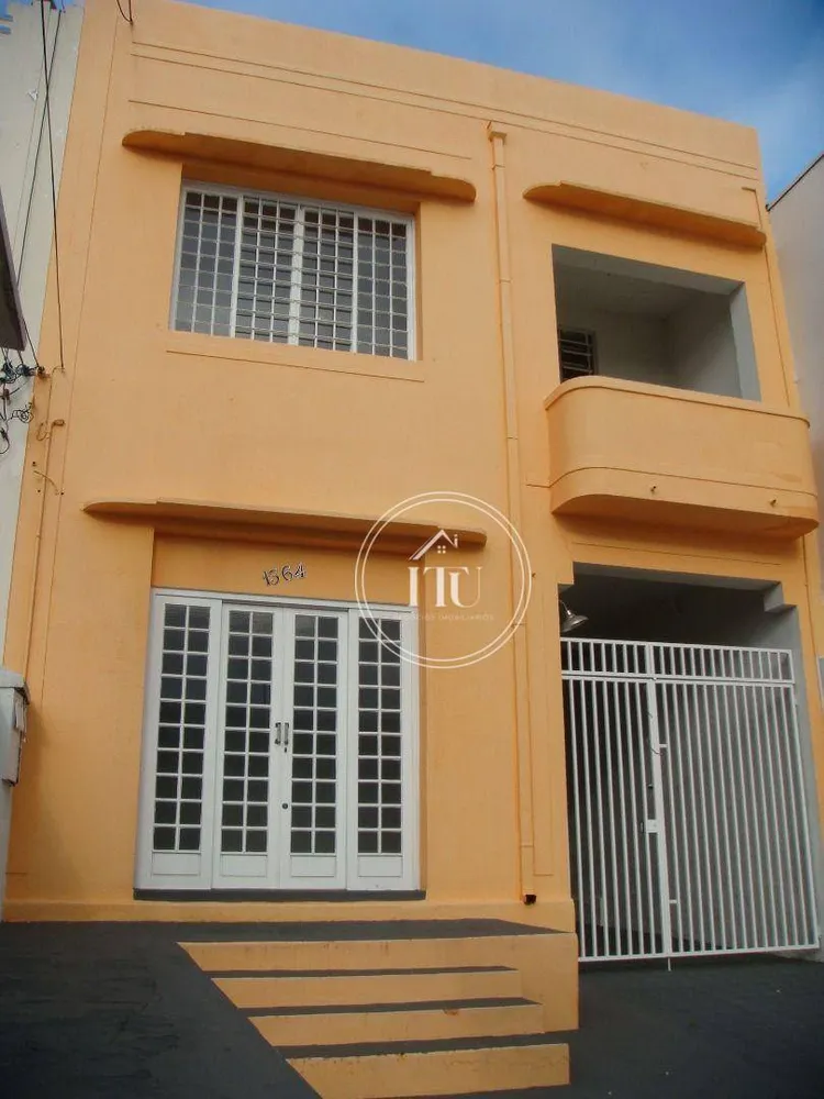 Casa, 3 quartos, 239 m² - Foto 1