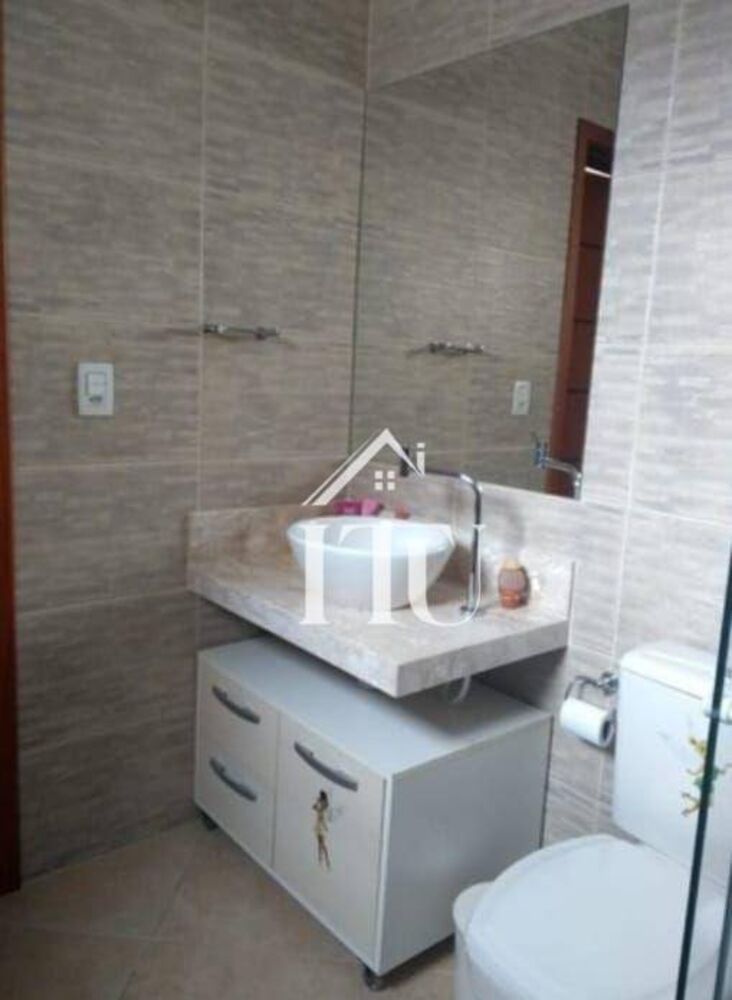 Casa, 3 quartos, 270 m² - Foto 1