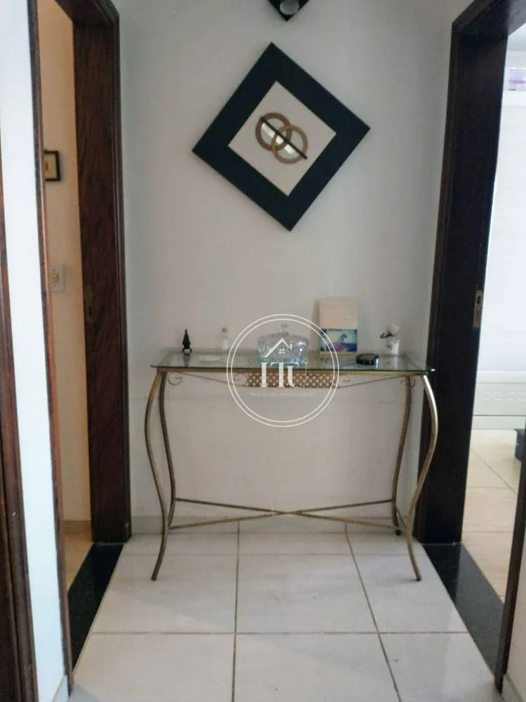 Casa, 3 quartos, 223 m² - Foto 8