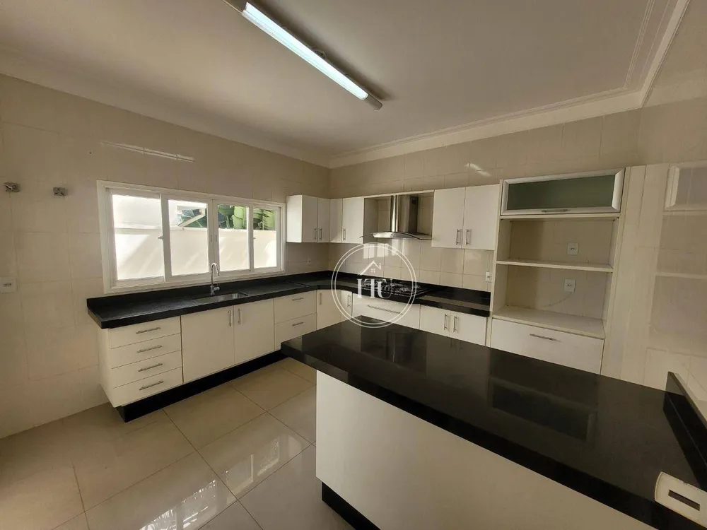 Casa, 3 quartos, 229 m² - Foto 3