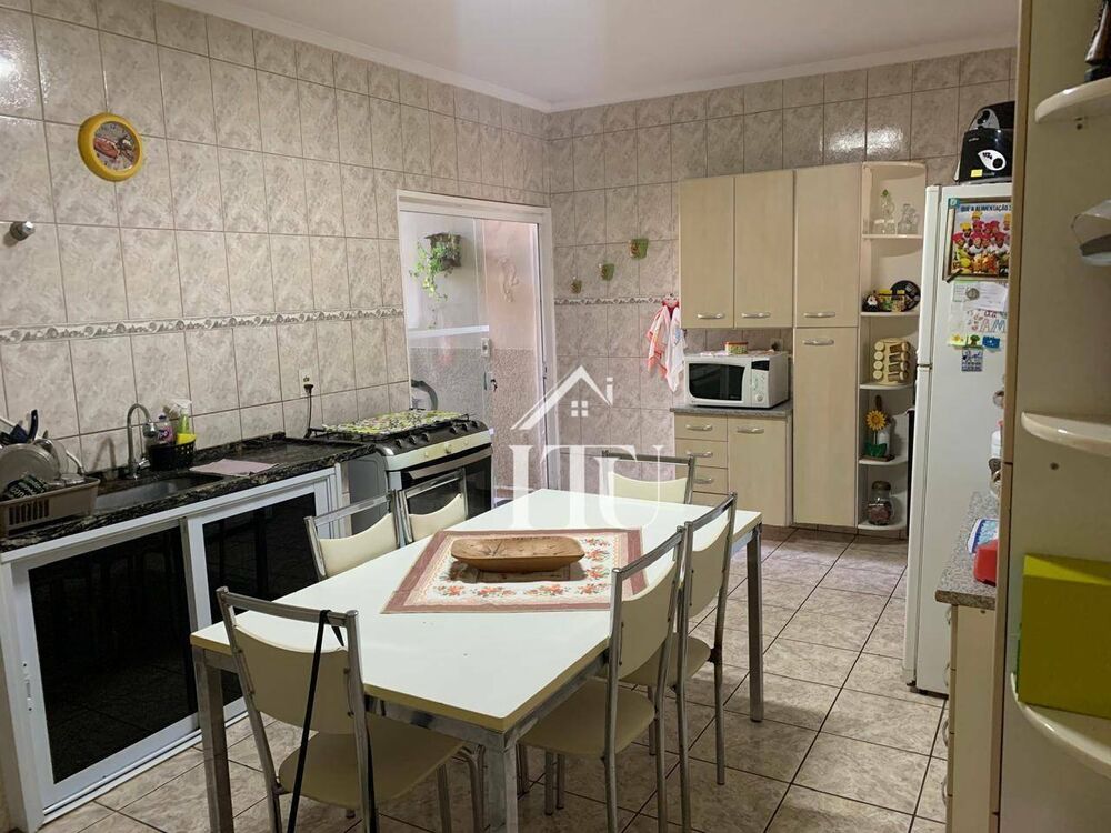 Casa, 3 quartos, 118 m² - Foto 1