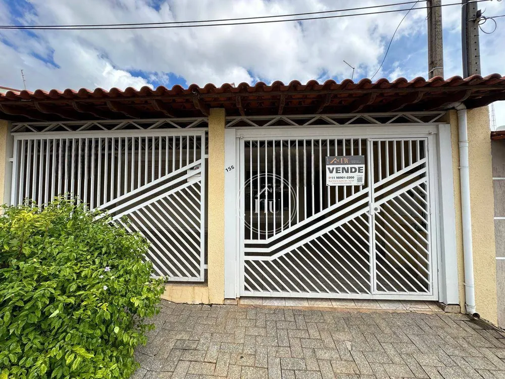 Casa, 3 quartos, 232 m² - Foto 1