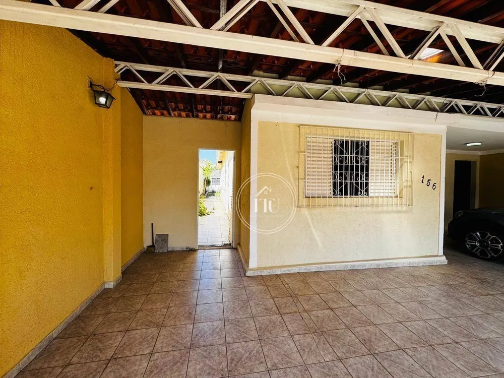 Casa, 3 quartos, 232 m² - Foto 3