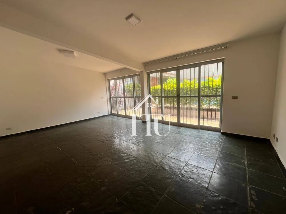 Casa, 3 quartos, 261 m² - Foto 1