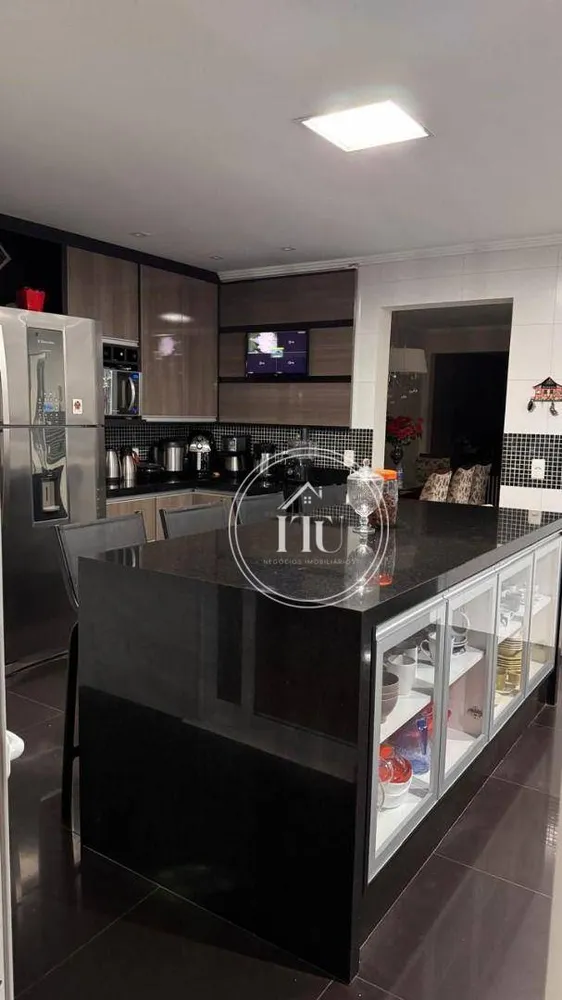 Casa, 3 quartos, 248 m² - Foto 7