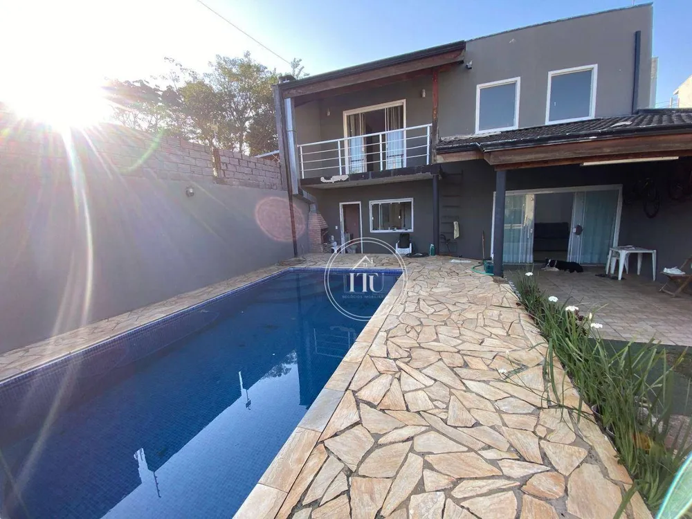 Casa, 1 quarto, 154 m² - Foto 2