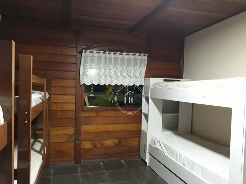 Chácara, 3 quartos, 2552 m² - Foto 9