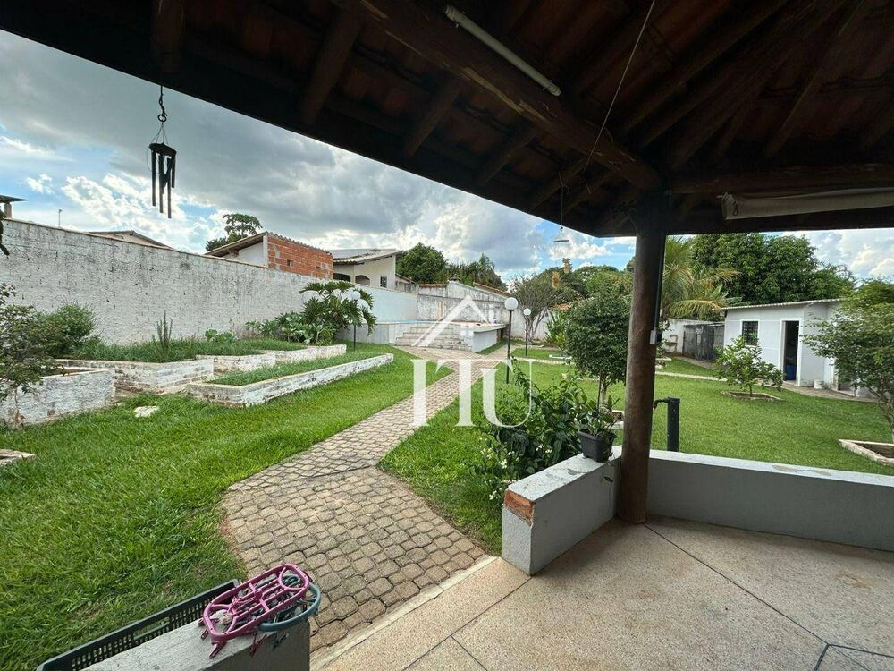 Chácara, 3 quartos, 1000 m² - Foto 1