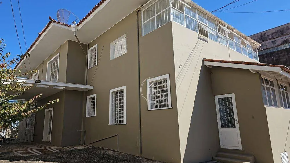 Casa, 3 quartos, 447 m² - Foto 1