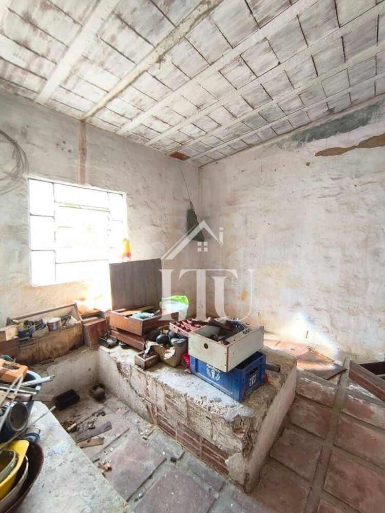 Casa à venda com 2 quartos, 205m² - Foto 1