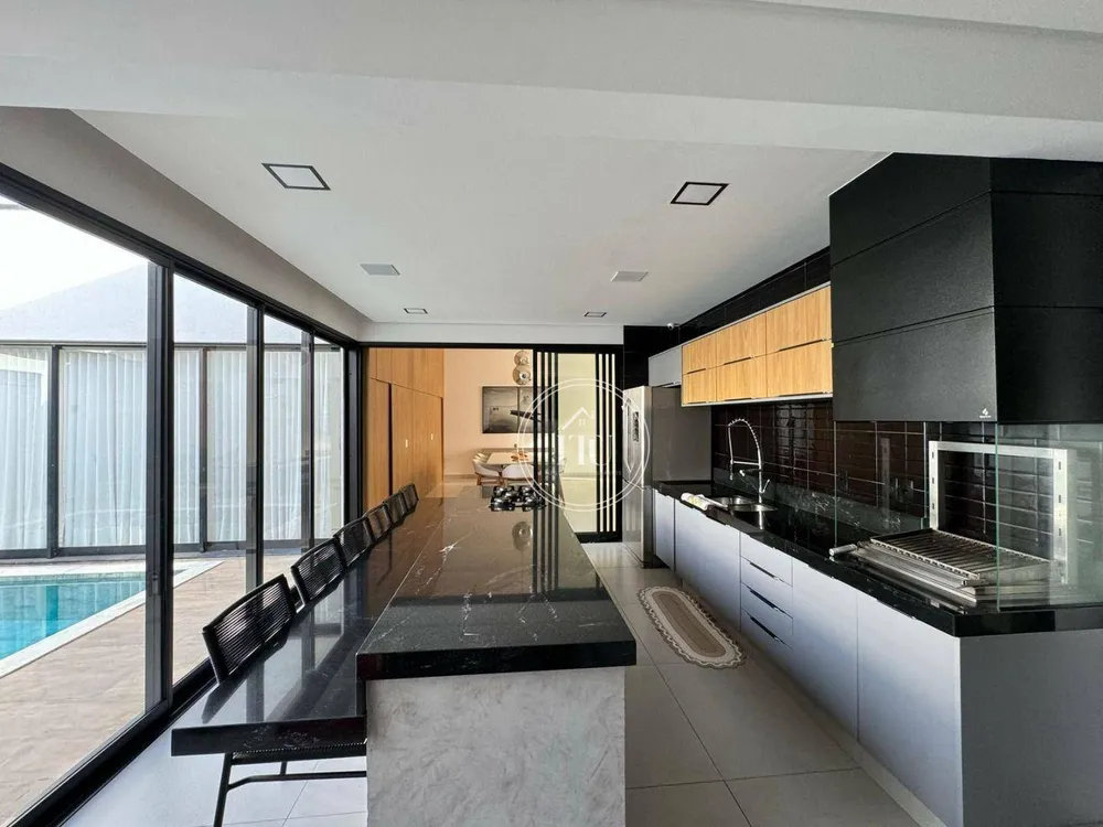 Casa, 3 quartos, 224 m² - Foto 11