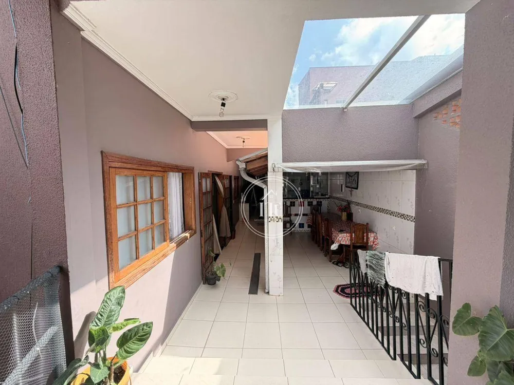 Casa, 4 quartos, 260 m² - Foto 1