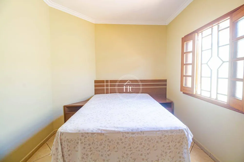 Casa, 4 quartos, 72 m² - Foto 1