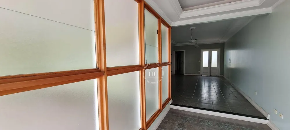 Casa, 4 quartos, 250 m² - Foto 1