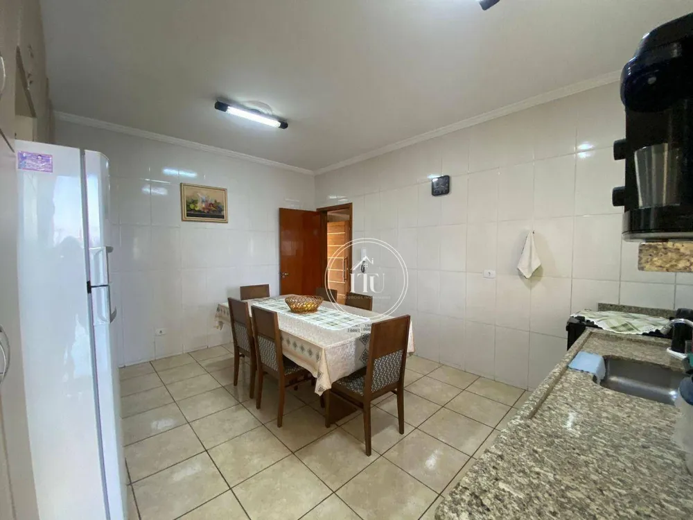 Casa, 4 quartos, 192 m² - Foto 8