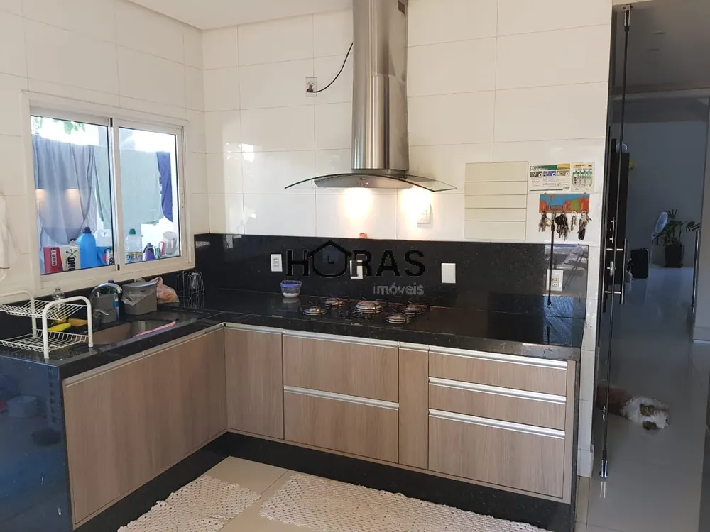 Casa, 4 quartos, 285 m² - Foto 3
