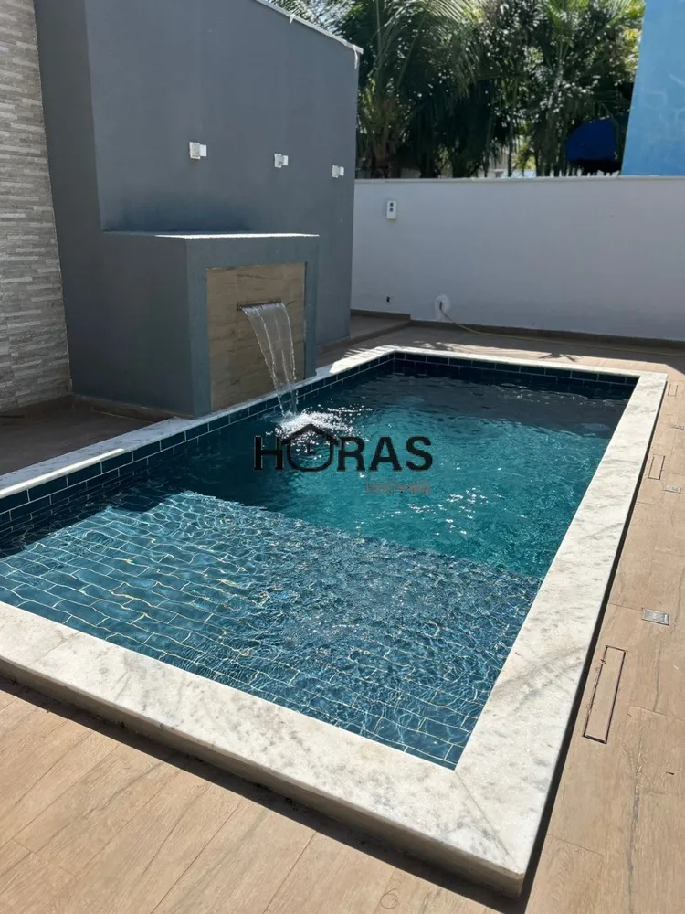 Casa, 4 quartos, 285 m² - Foto 1