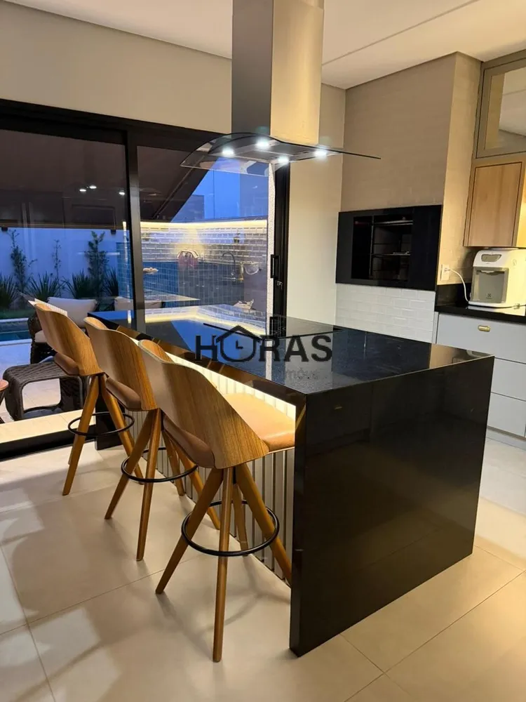 Casa, 3 quartos, 230 m² - Foto 2