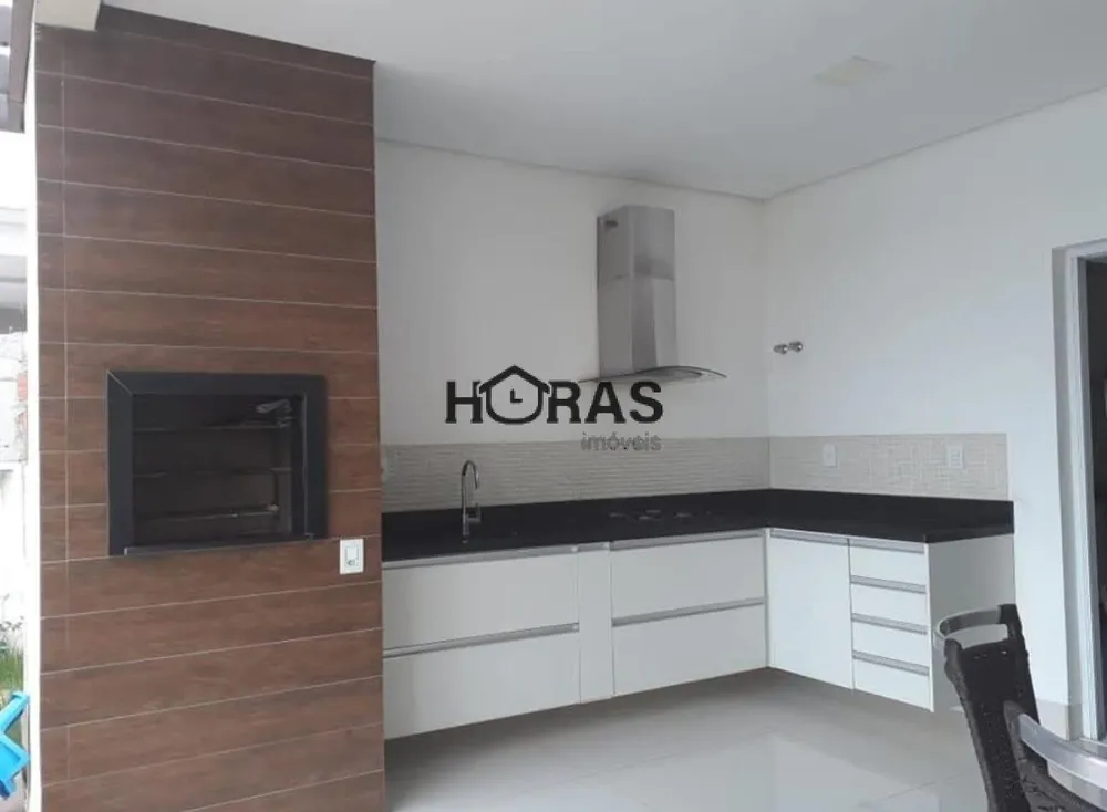 Casa, 4 quartos, 252 m² - Foto 2