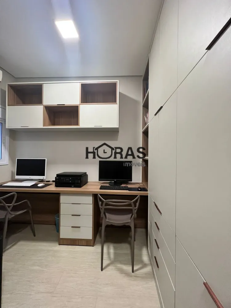 Casa, 4 quartos, 268 m² - Foto 1