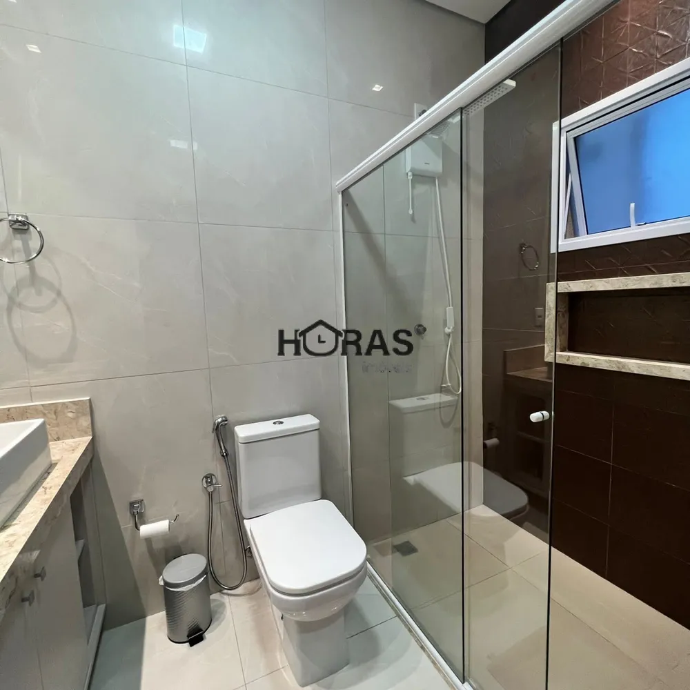 Casa, 4 quartos, 268 m² - Foto 2