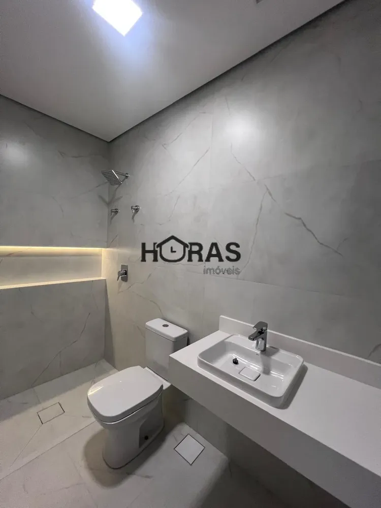 Casa, 3 quartos, 223 m² - Foto 2