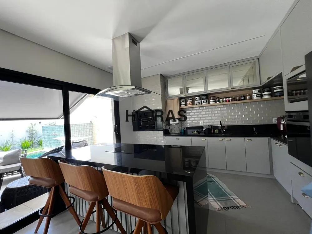 Casa, 3 quartos, 230 m² - Foto 2