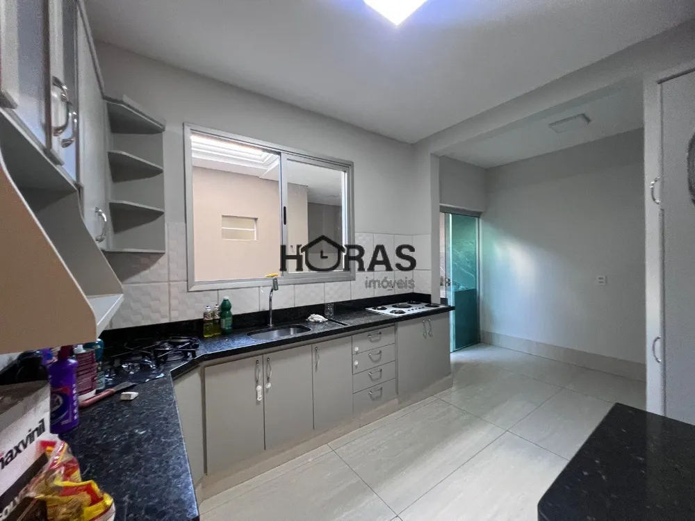 Casa, 4 quartos, 218 m² - Foto 3